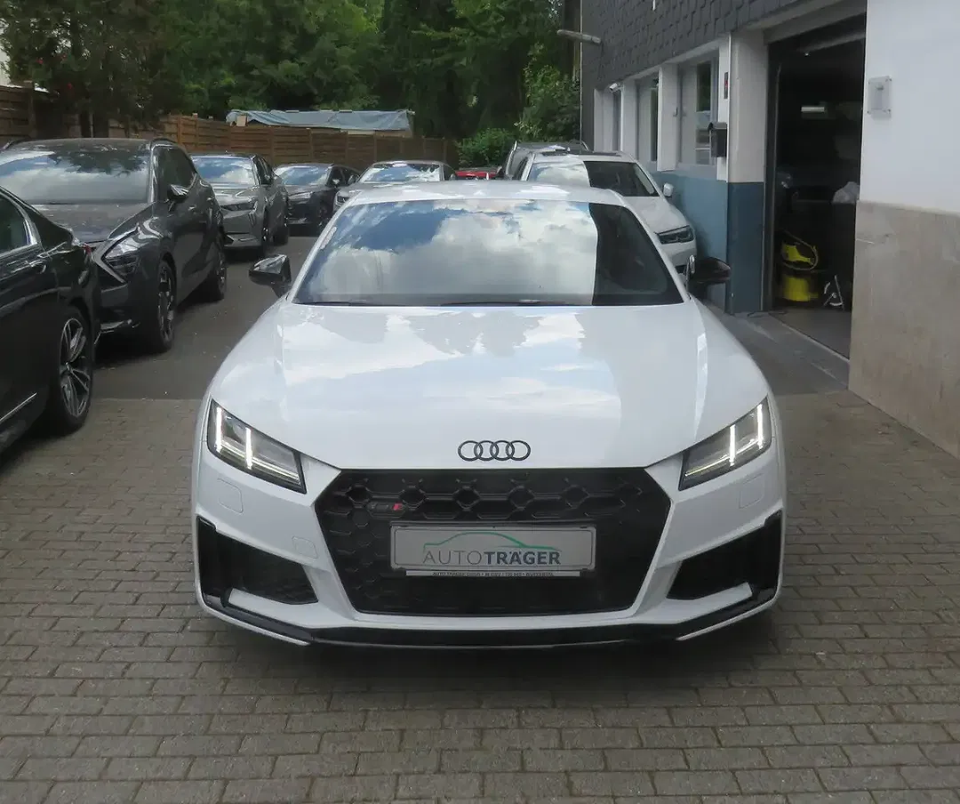Audi TTS quattro Coupe - Thumbnail 5