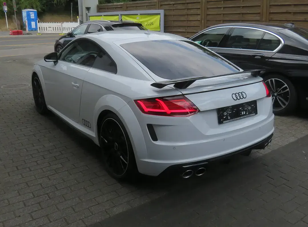 Audi TTS quattro Coupe - Thumbnail 7