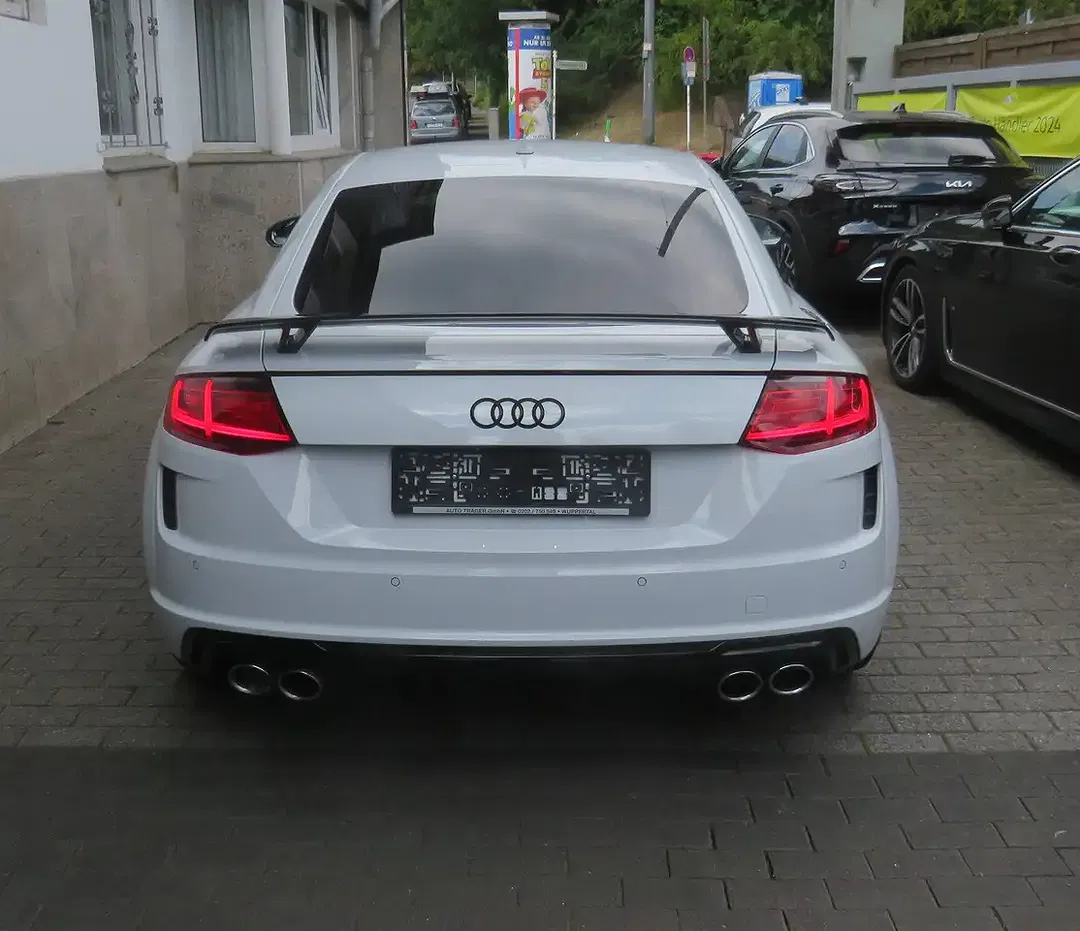 Audi TTS quattro Coupe - Thumbnail 8