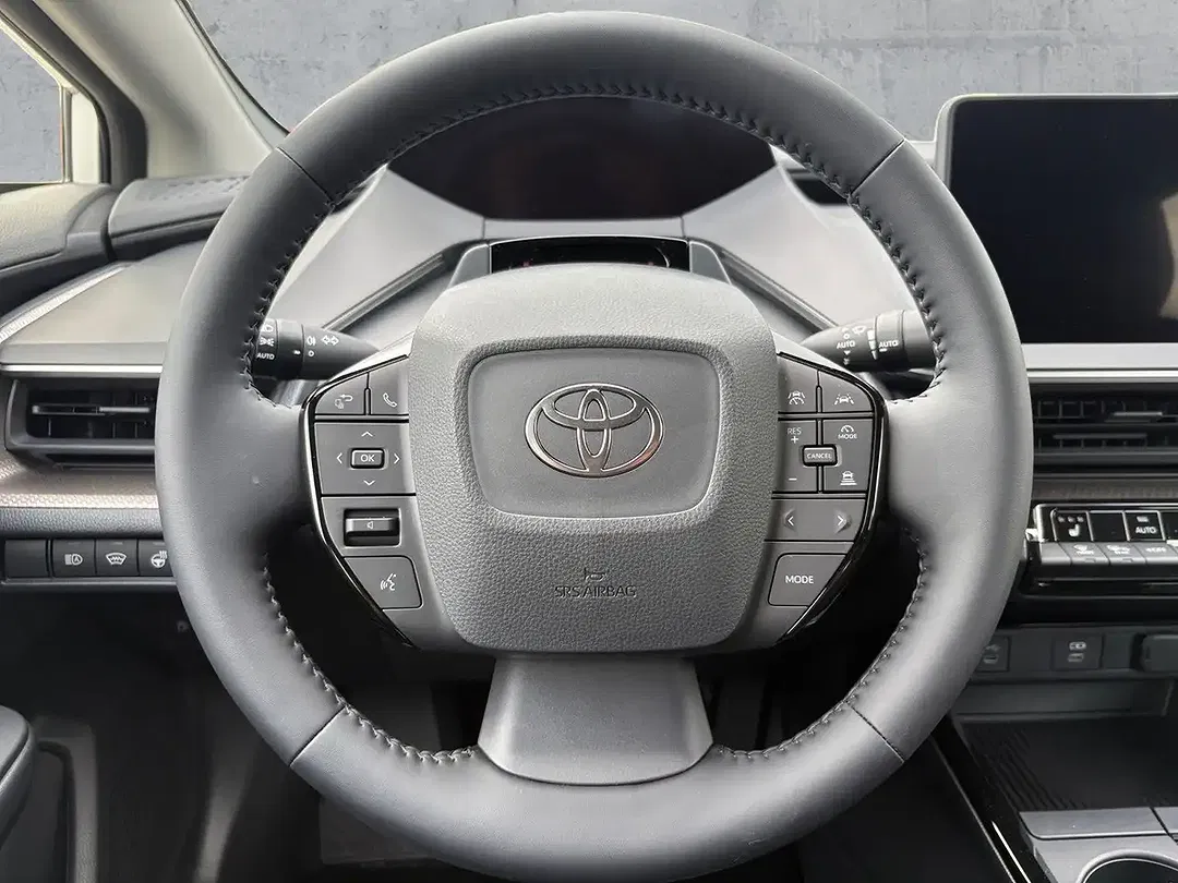 Toyota Prius Hybrid Executive - Thumbnail 10