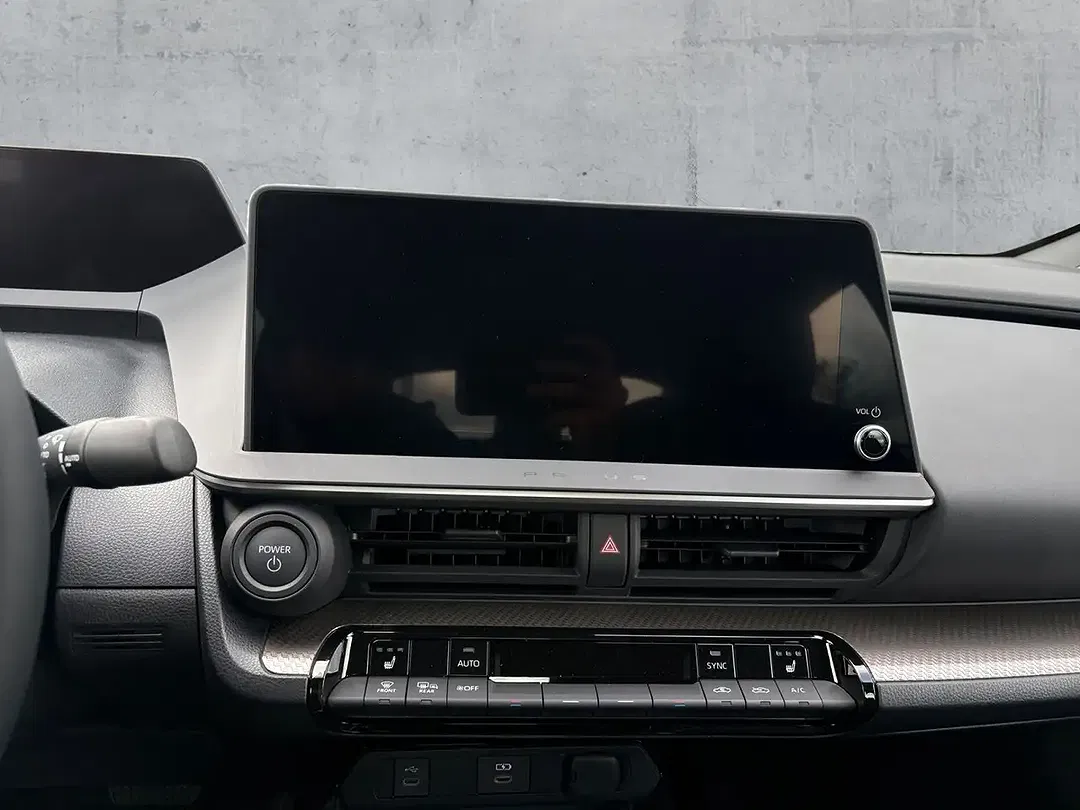 Toyota Prius Hybrid Executive - Thumbnail 11