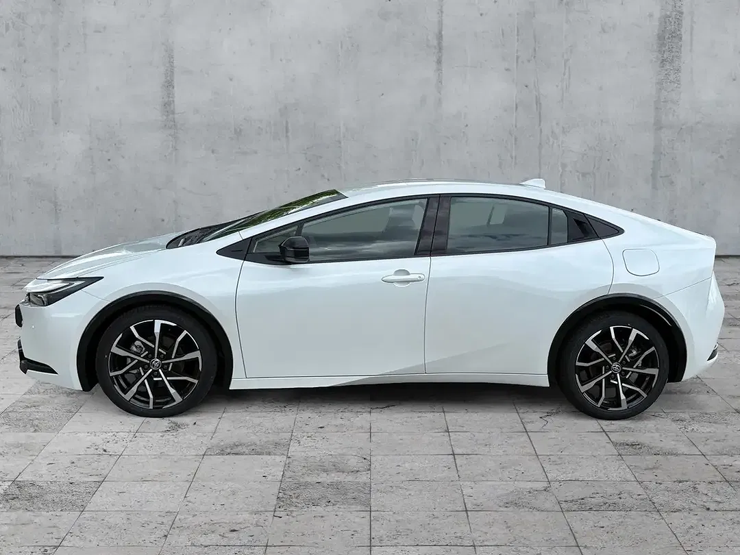 Toyota Prius Hybrid Executive - Thumbnail 4