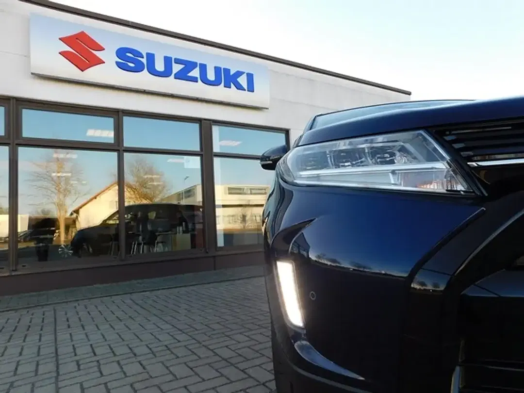 Suzuki Vitara Hybrid 1.4 4x4 Comfort+ - Thumbnail 8