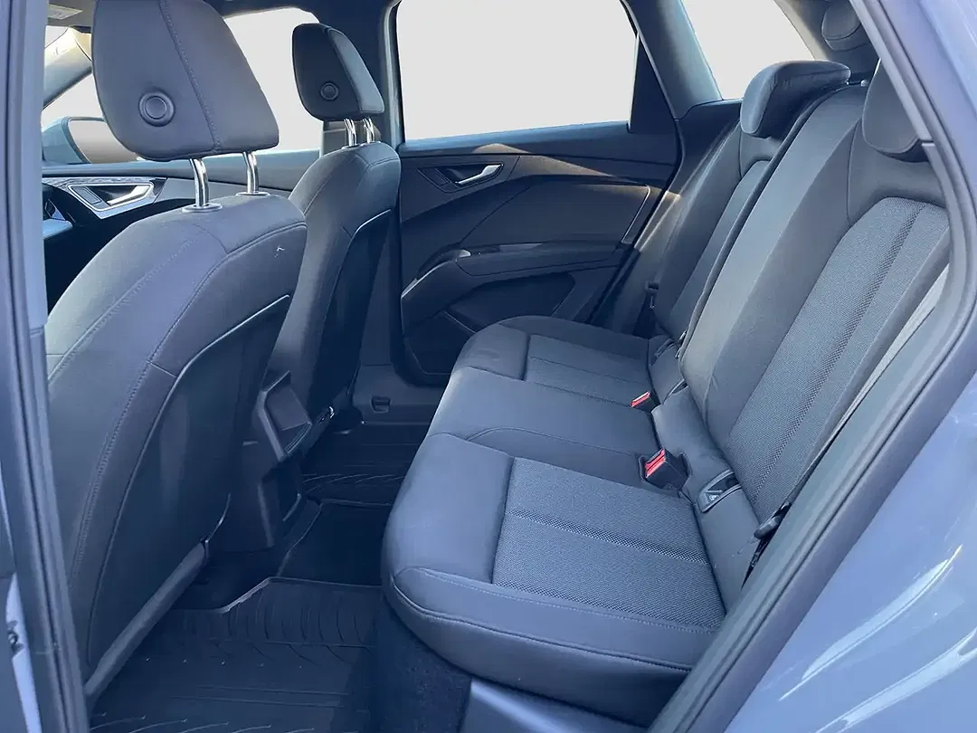 Audi Q4 e-tron 35 - Thumbnail 9