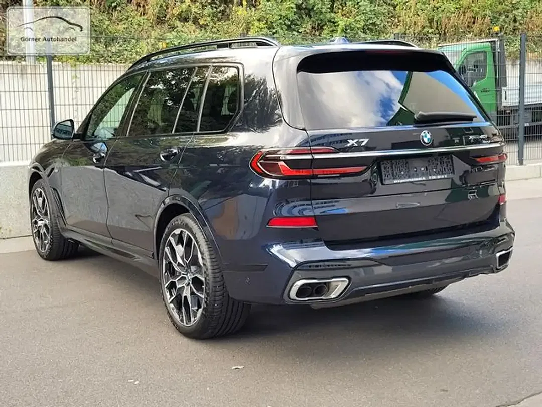 BMW X7 M xDrive M Sport Pro - foto 2