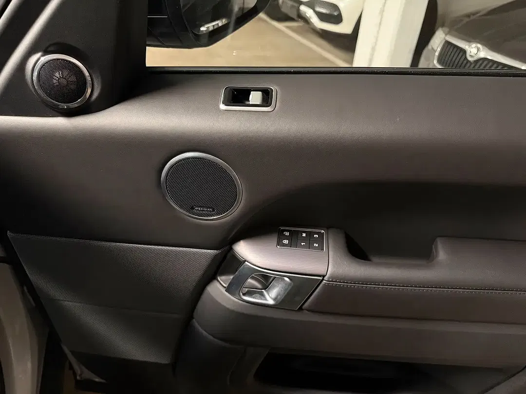Land Rover Range Rover Sport P300 2.0 HSE - Thumbnail 13