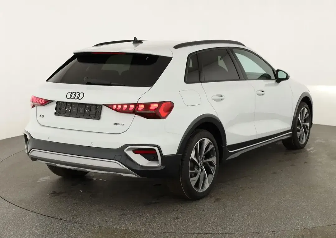 Audi A3 TFSI S tronic quattro allstreet - Thumbnail 3