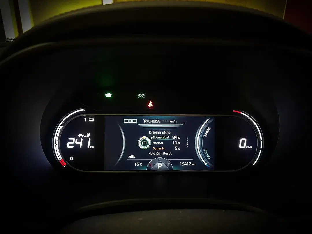 Kia Soul 64 kWh EV - Thumbnail 13