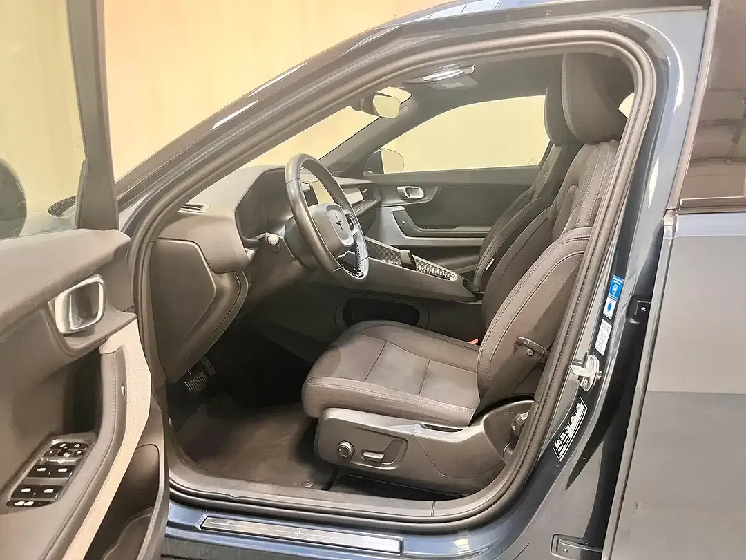 Polestar 2 - Thumbnail 8
