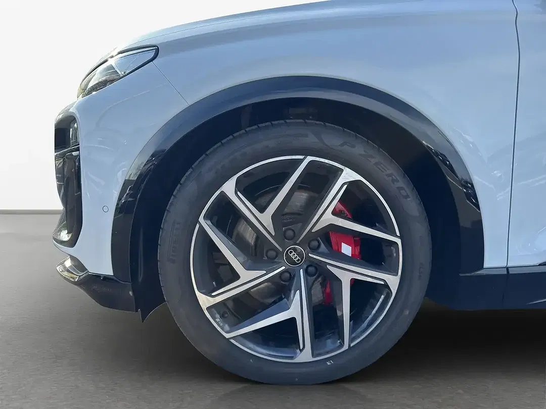 Audi SQ6 e-tron Matrix LED - Thumbnail 13