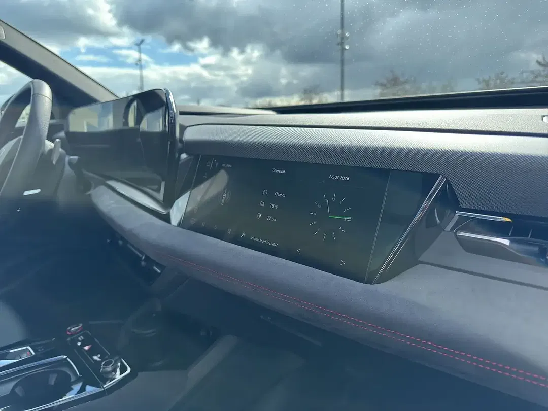 Audi SQ6 e-tron Matrix LED - Thumbnail 15