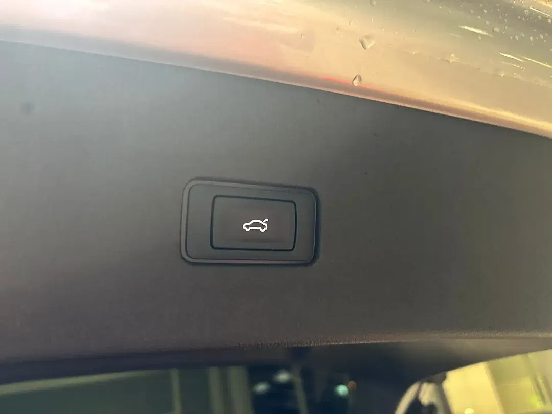 Audi Q8 50 TDI quattro S line - Thumbnail 11
