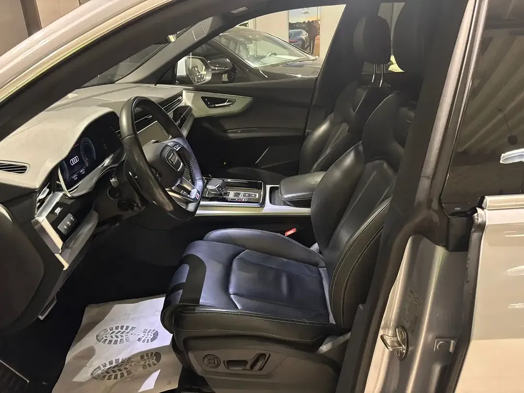 Audi Q8 50 TDI quattro S line - Thumbnail 13