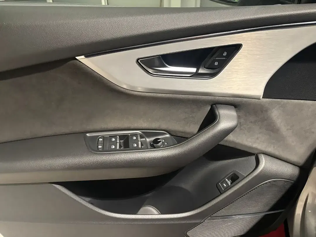Audi Q8 50 TDI quattro S line - Thumbnail 14