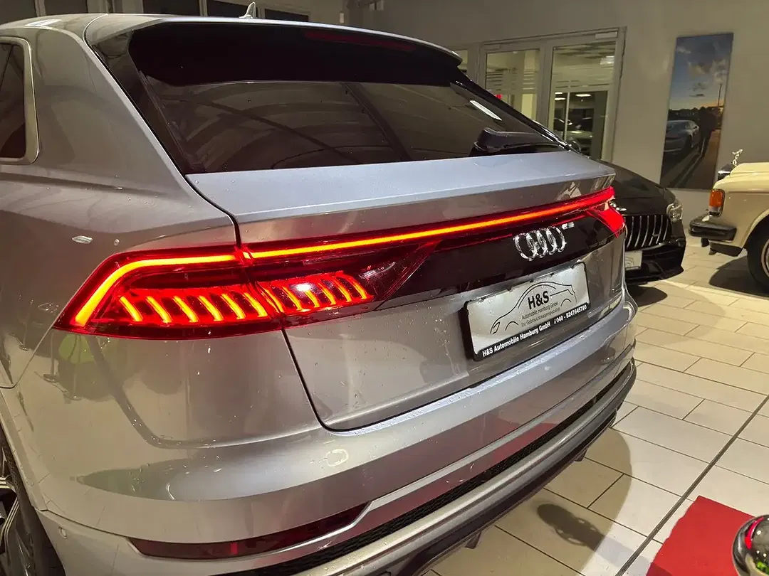 Audi Q8 50 TDI quattro S line - Thumbnail 4