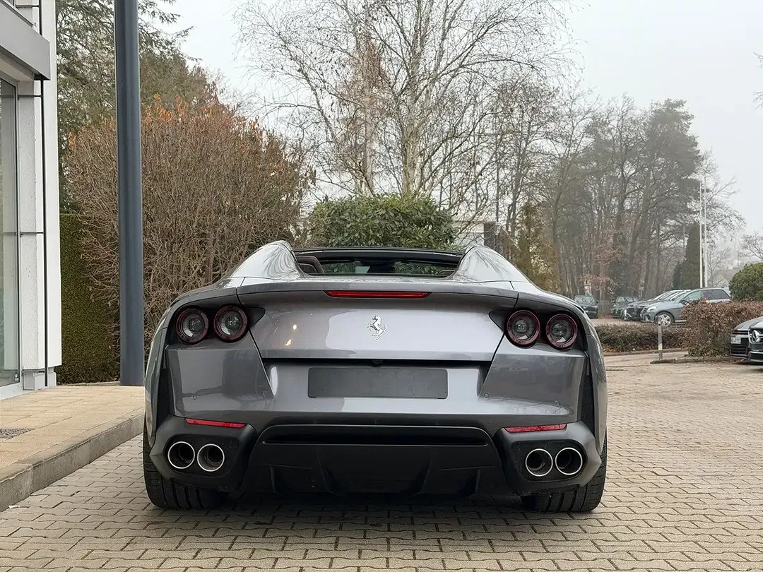 Ferrari 812 GTS - Thumbnail 10