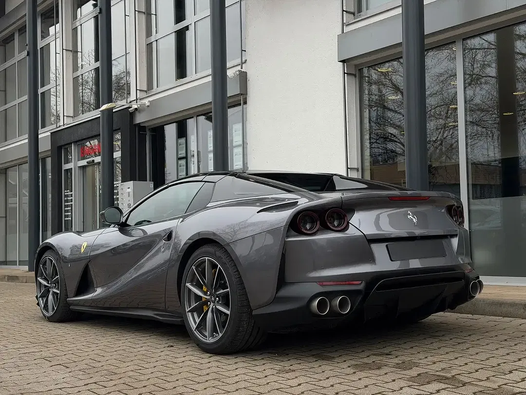 Ferrari 812 GTS - Thumbnail 12