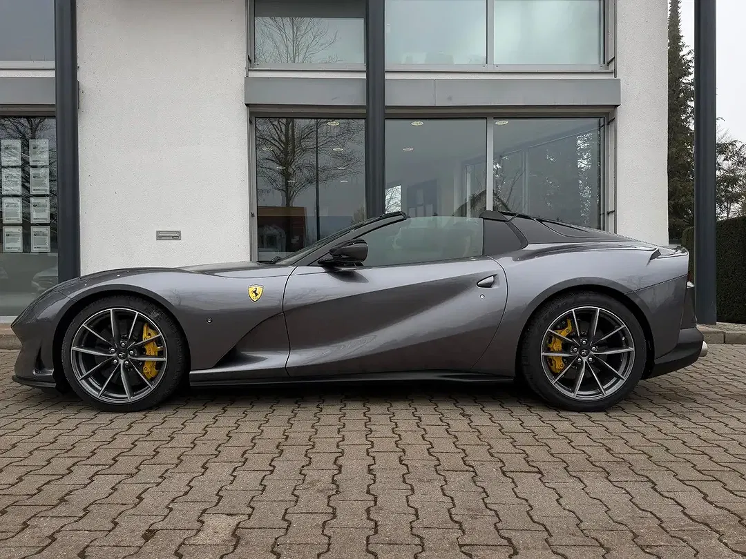 Ferrari 812 GTS - Thumbnail 14