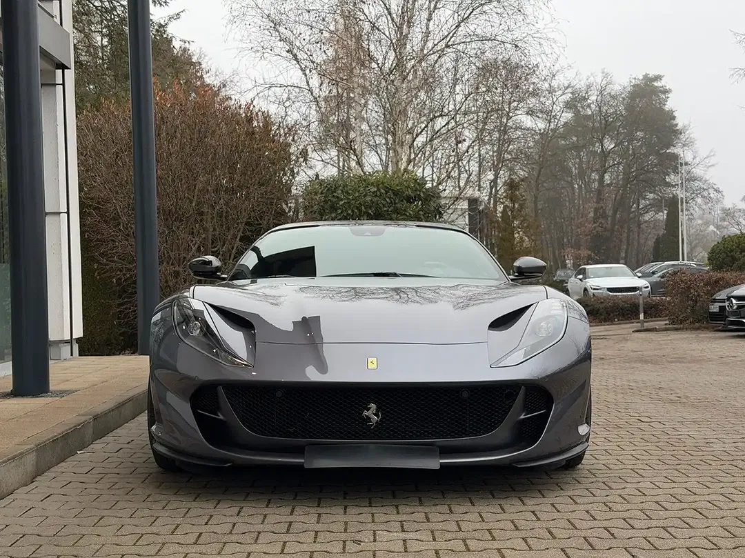 Ferrari 812 GTS - Thumbnail 3