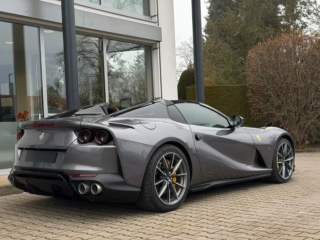 Ferrari 812 GTS - Thumbnail 7
