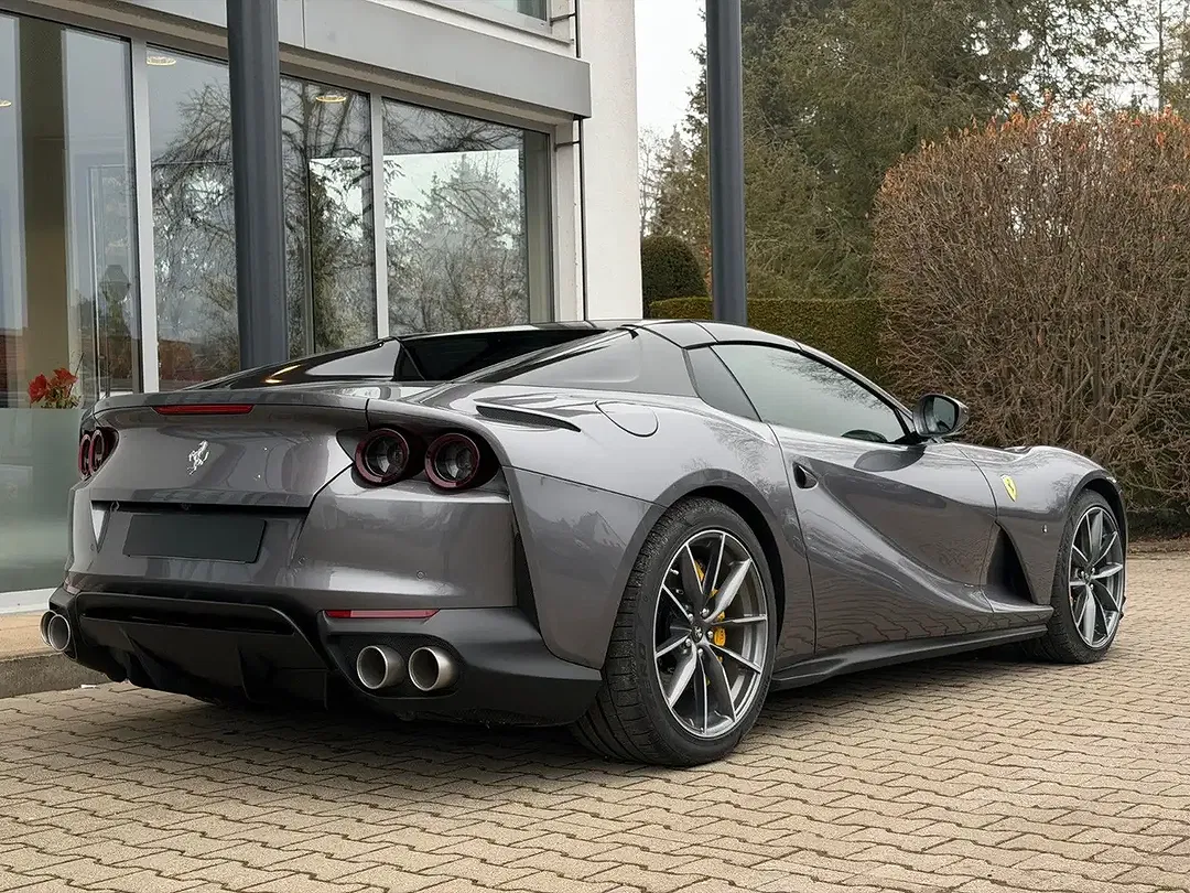 Ferrari 812 GTS - Thumbnail 8
