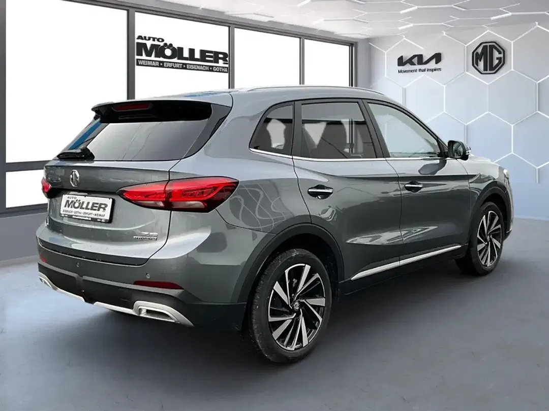MG ZS Hybrid+ Luxury - Thumbnail 4