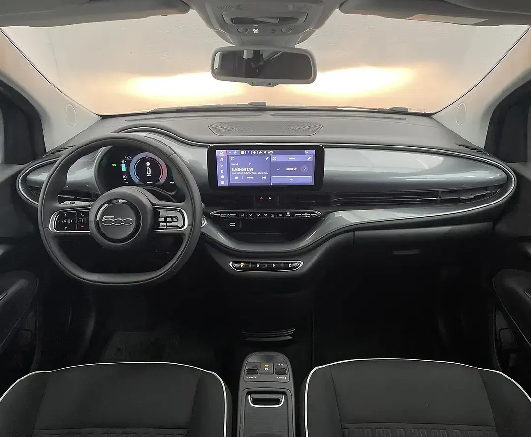 Fiat 500e Style Comfort - Thumbnail 3