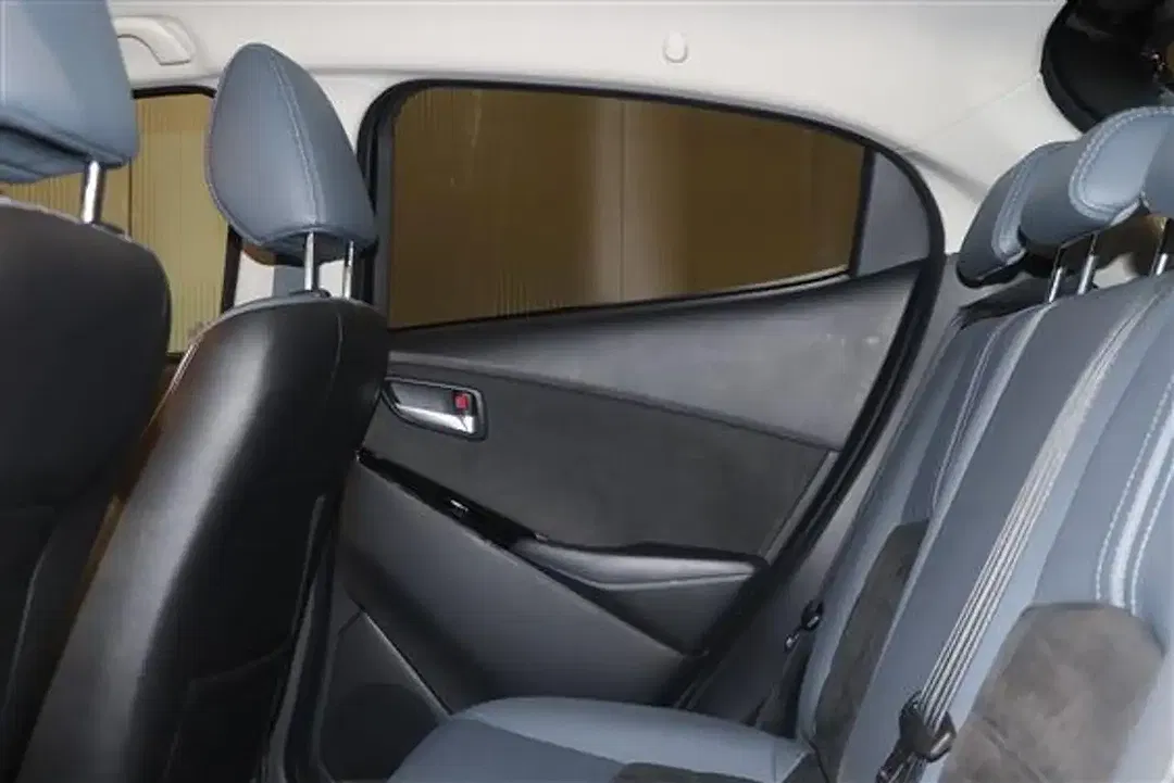 Mazda 2 MHEV - Thumbnail 7