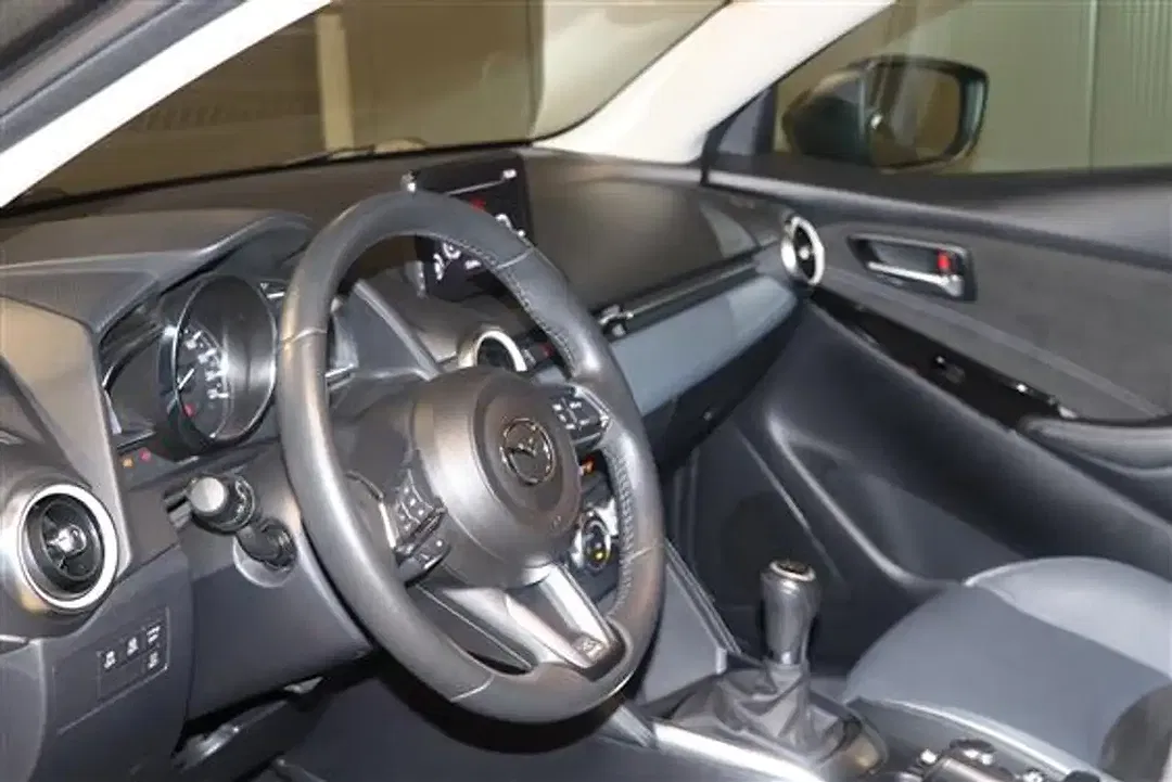 Mazda 2 MHEV - Thumbnail 8