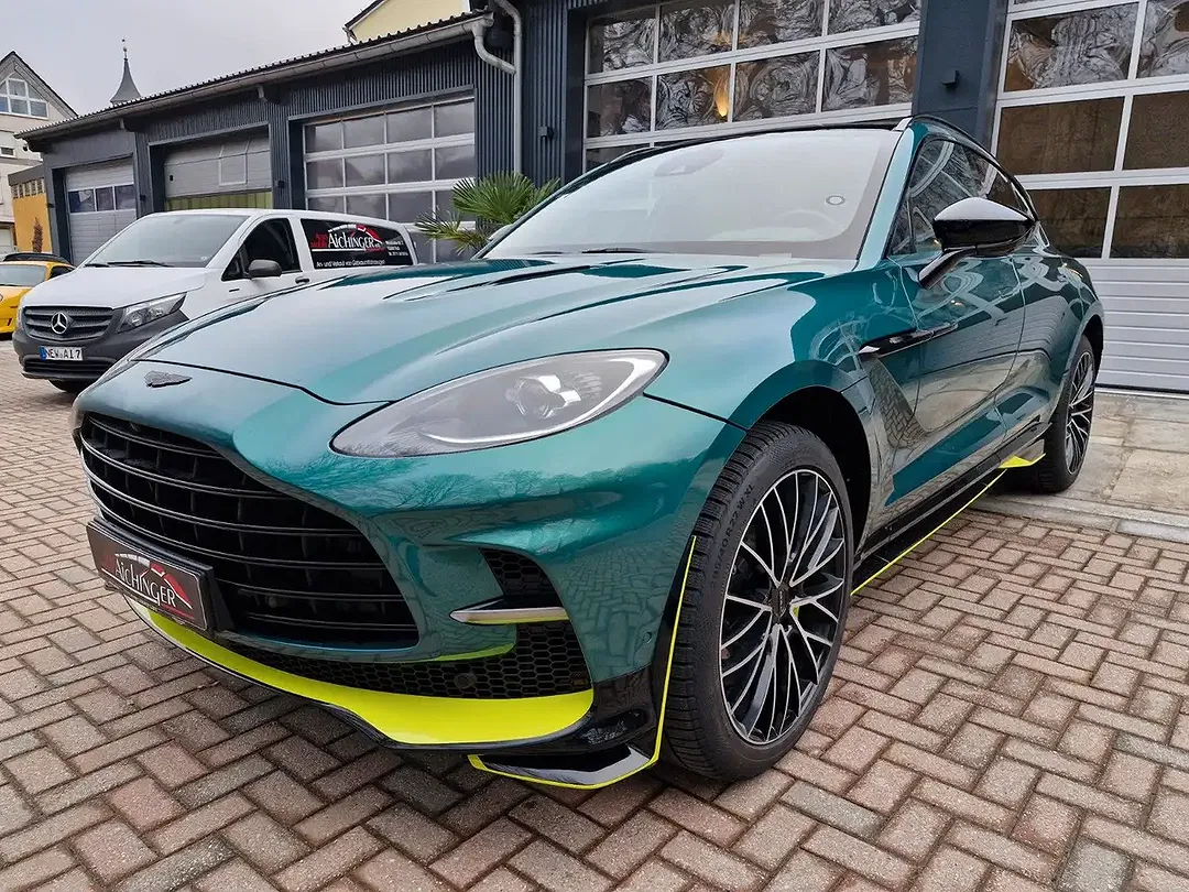 Aston Martin DBX 707 - foto 1