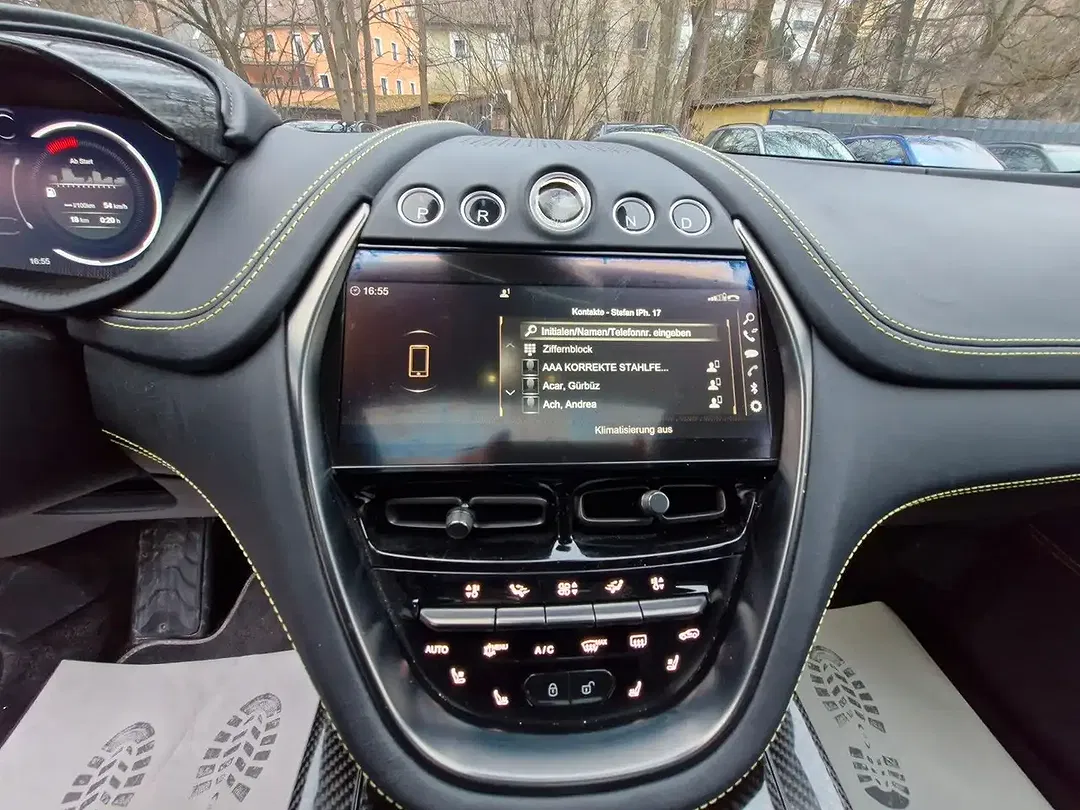 Aston Martin DBX 707 - foto 15