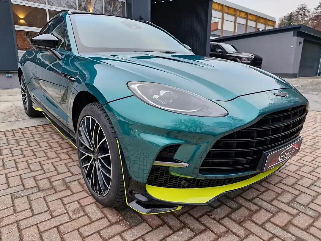 Aston Martin DBX 707 - Thumbnail 3