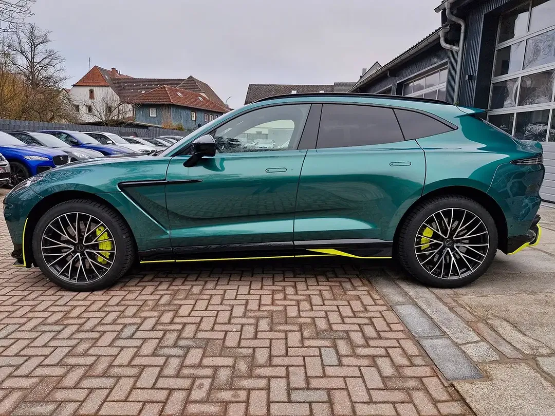 Aston Martin DBX 707 - Thumbnail 8