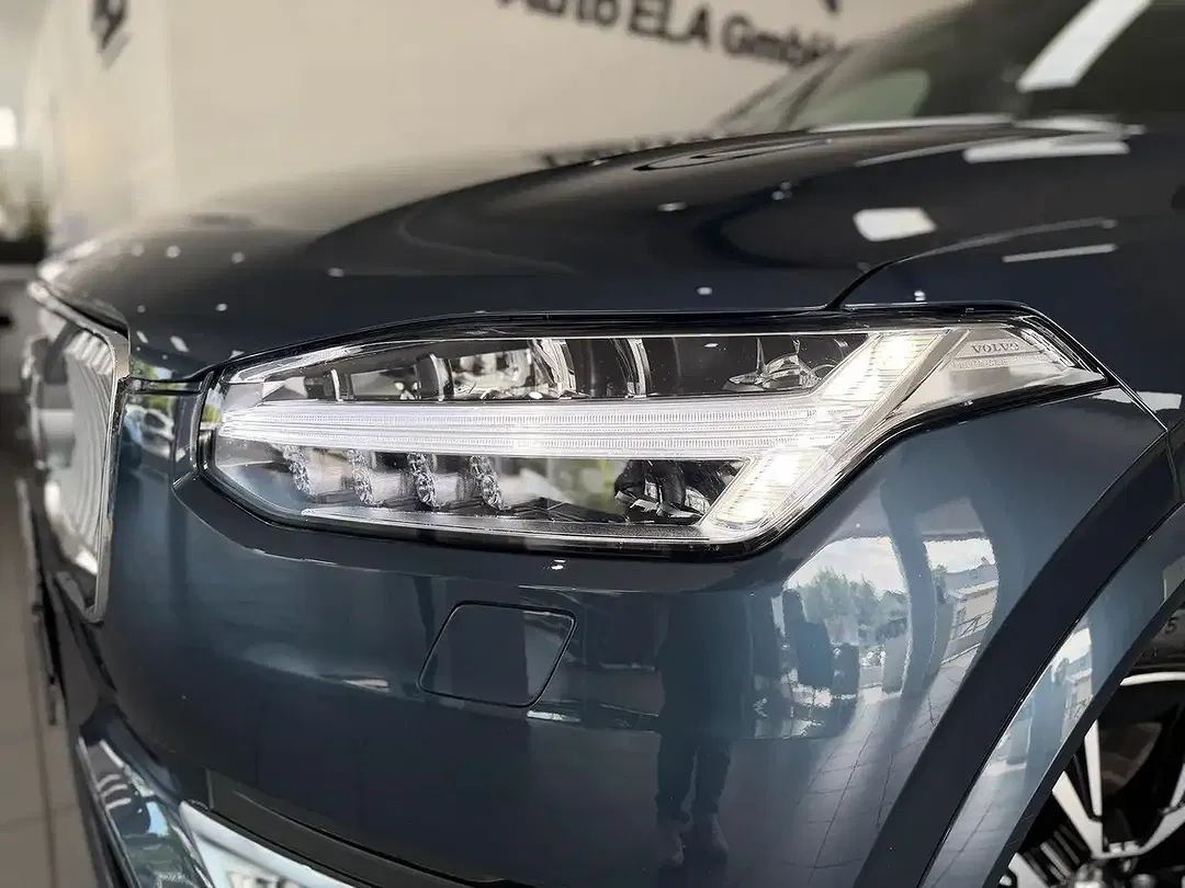 Volvo XC90 T8 Hybrid AWD Plus Bright - Thumbnail 4