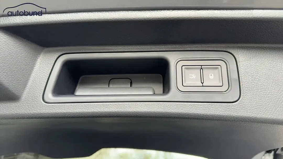 BYD Seal U DM-i AWD Design - Thumbnail 12