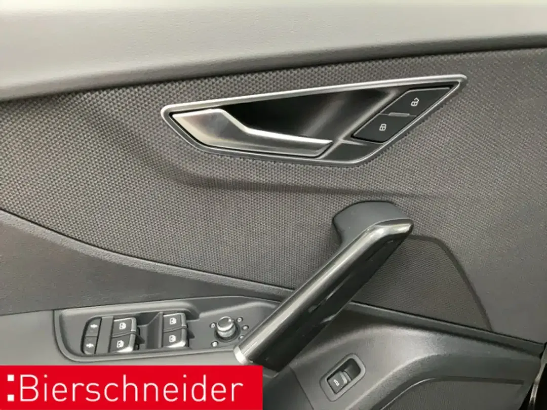 Audi Q2 35 TFSI Matrix LED S line - Thumbnail 8