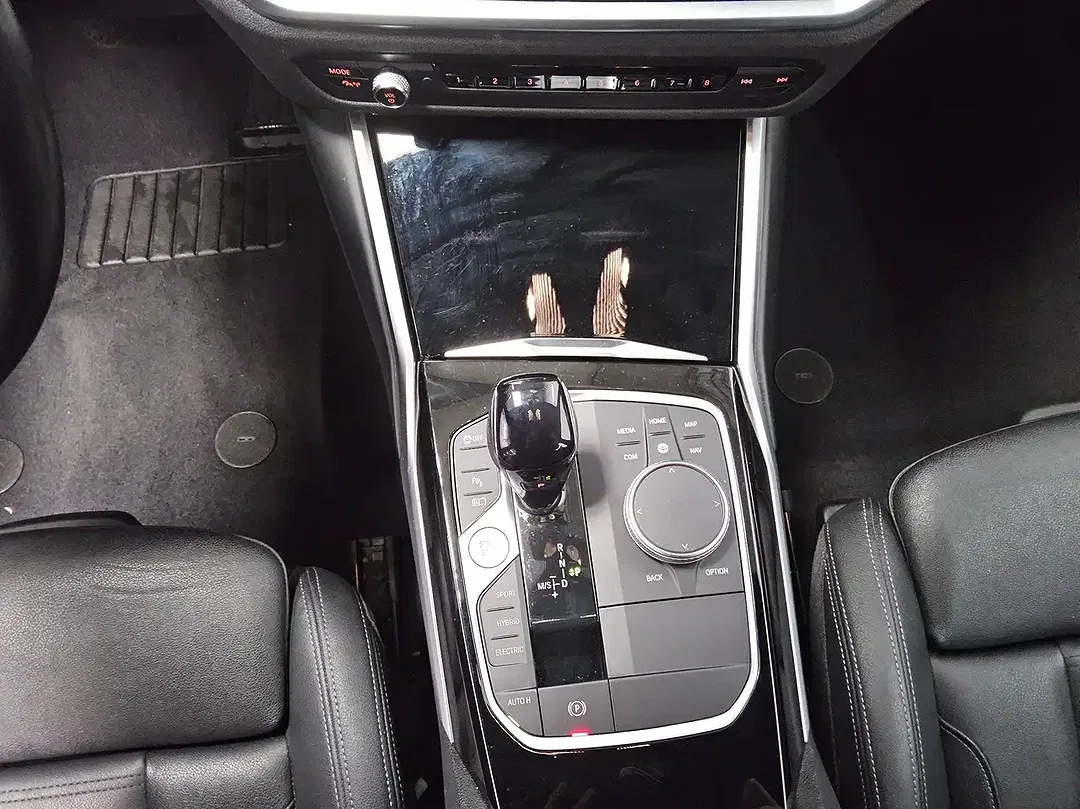 BMW 320 Touring Advantage Pro - Thumbnail 4