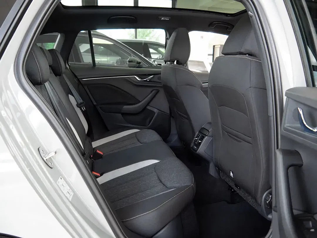 Skoda Scala 1.5 TSI Drive - Thumbnail 4