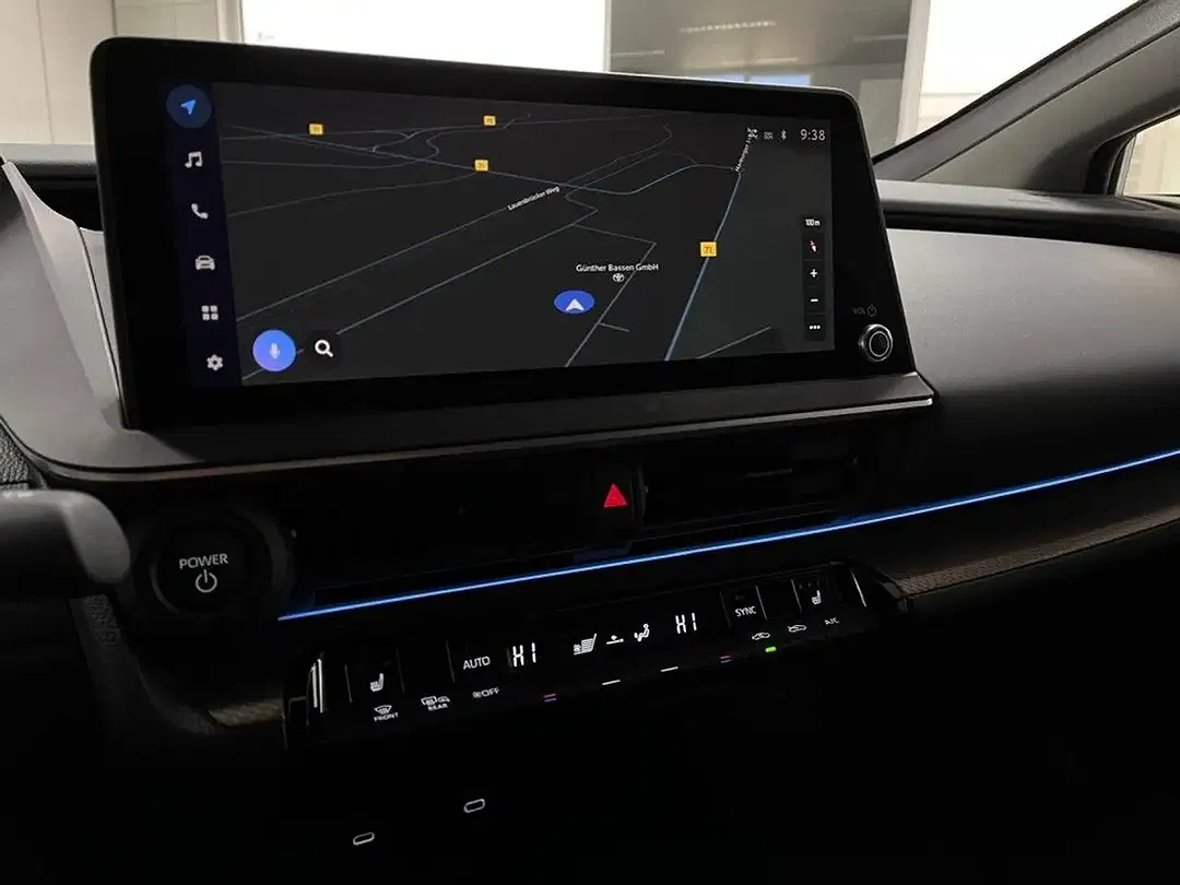 Toyota Prius PHEV Executive - Thumbnail 9