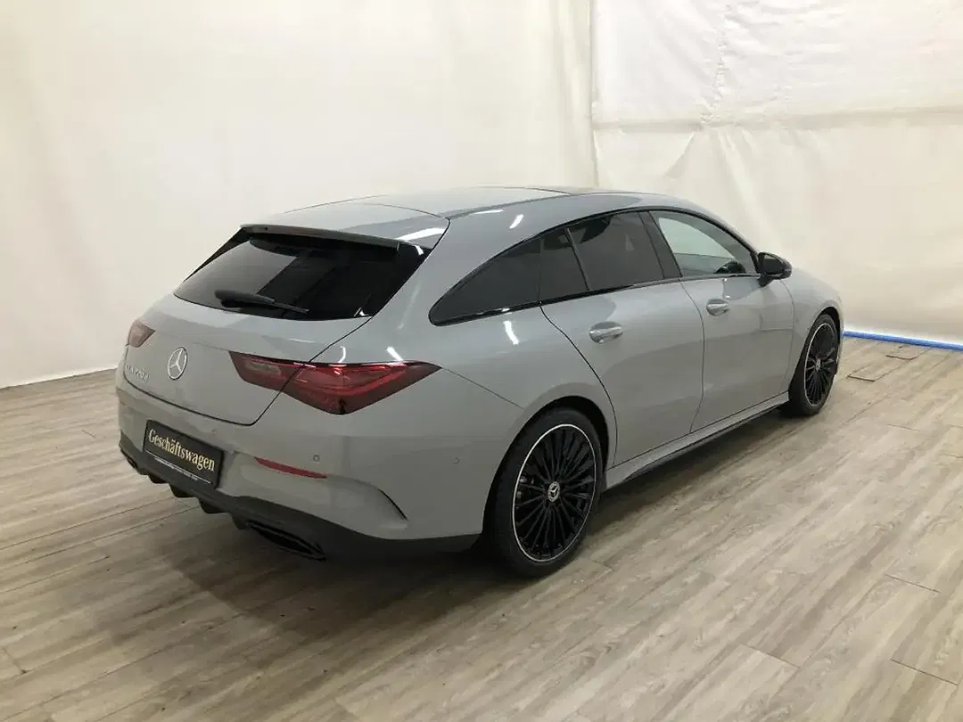 Mercedes-Benz CLA 220 AMG MBUX Night - Thumbnail 5