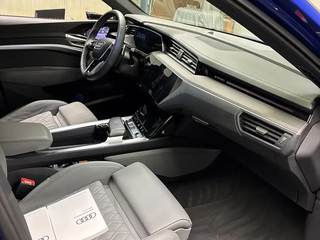 Audi SQ8 e-tron - Thumbnail 7