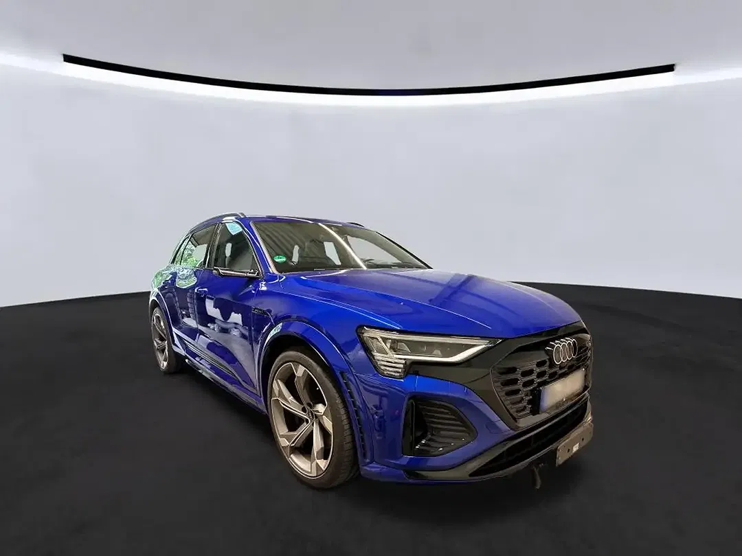Audi SQ8 e-tron - Thumbnail 4