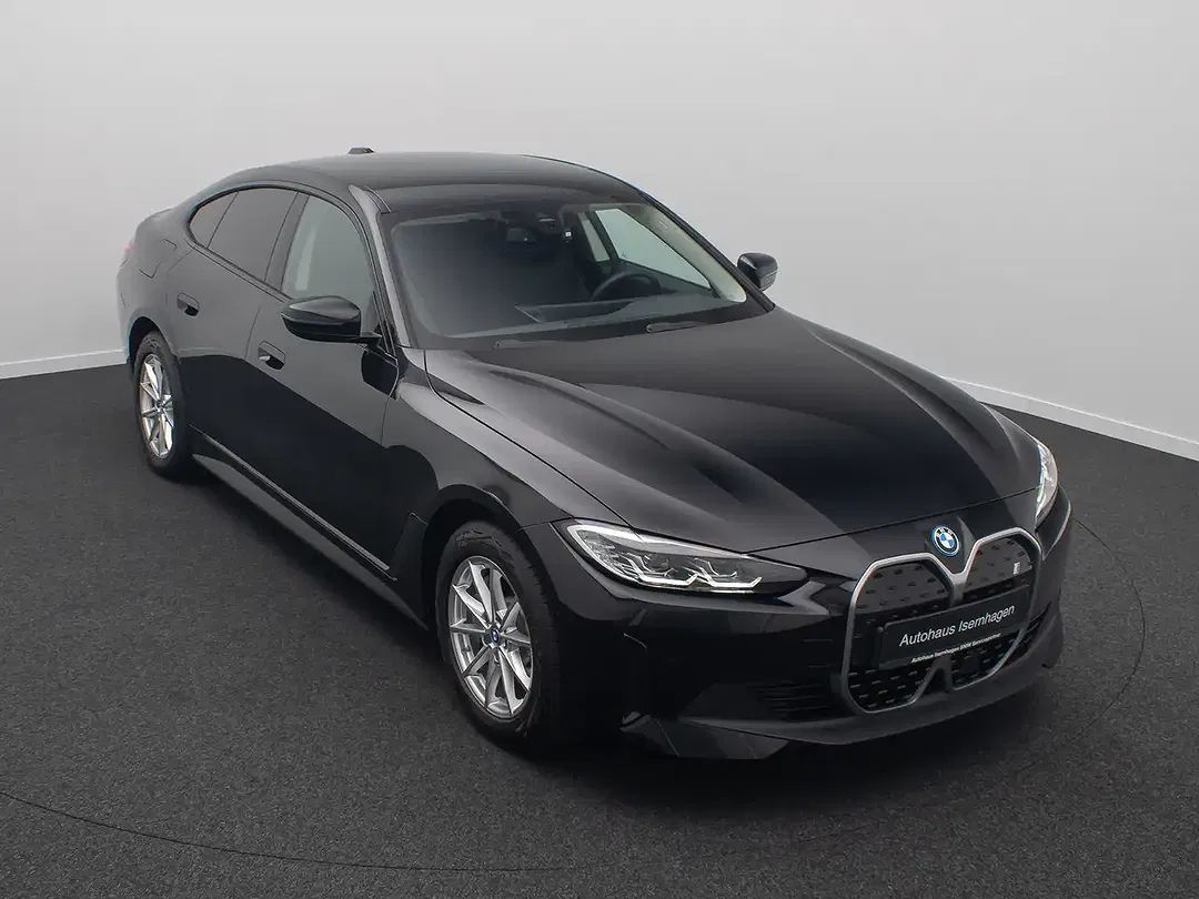 BMW i4 - foto 2