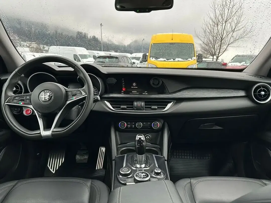 Alfa Romeo Stelvio 2.2 Super - Thumbnail 10