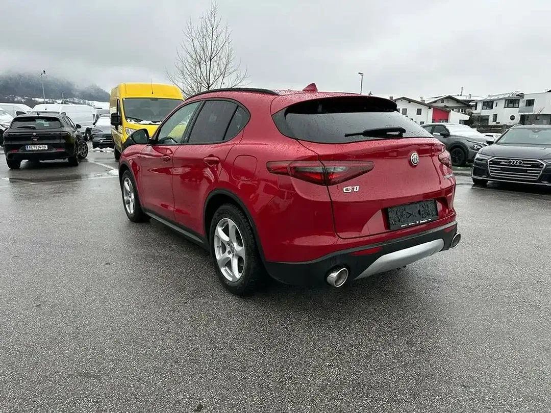 Alfa Romeo Stelvio 2.2 Super - Thumbnail 4