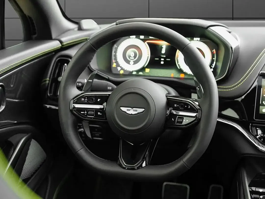 Aston Martin DBX 707 - Thumbnail 11