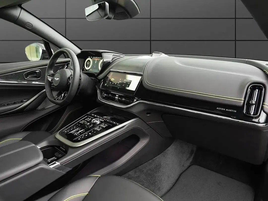 Aston Martin DBX 707 - Thumbnail 13