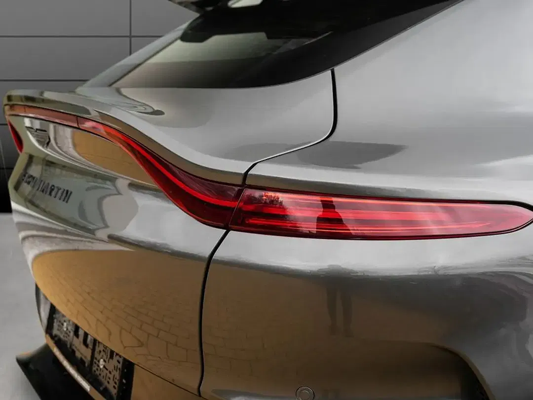 Aston Martin DBX 707 - Thumbnail 8