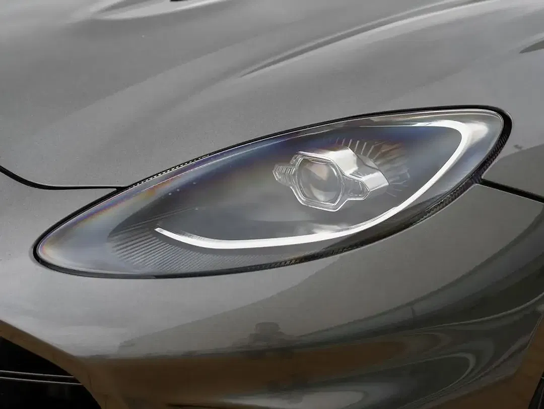 Aston Martin DBX 707 - Thumbnail 9
