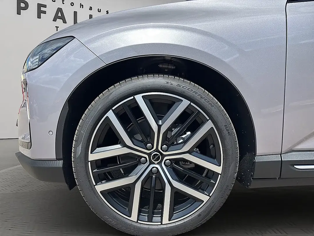 Volvo EX60 AWD Ultra - Thumbnail 11